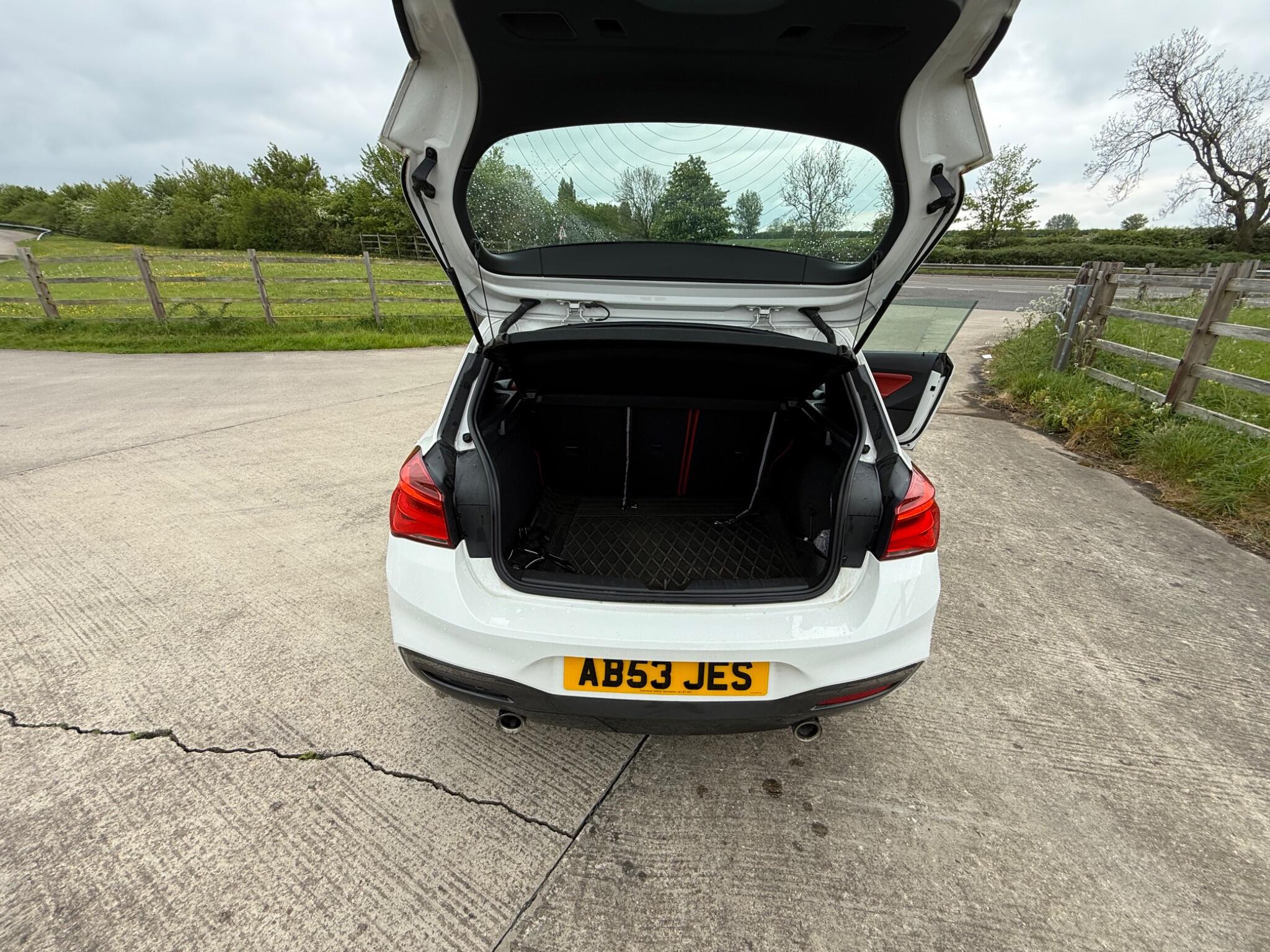 BMW 1 Series 3.0 M135i Euro 6 (s/s) 3dr — photo 87 of 92